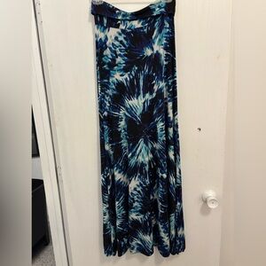 Veronicam Blue and White Tie Dye Maxi Skirt Woman’s Size XS